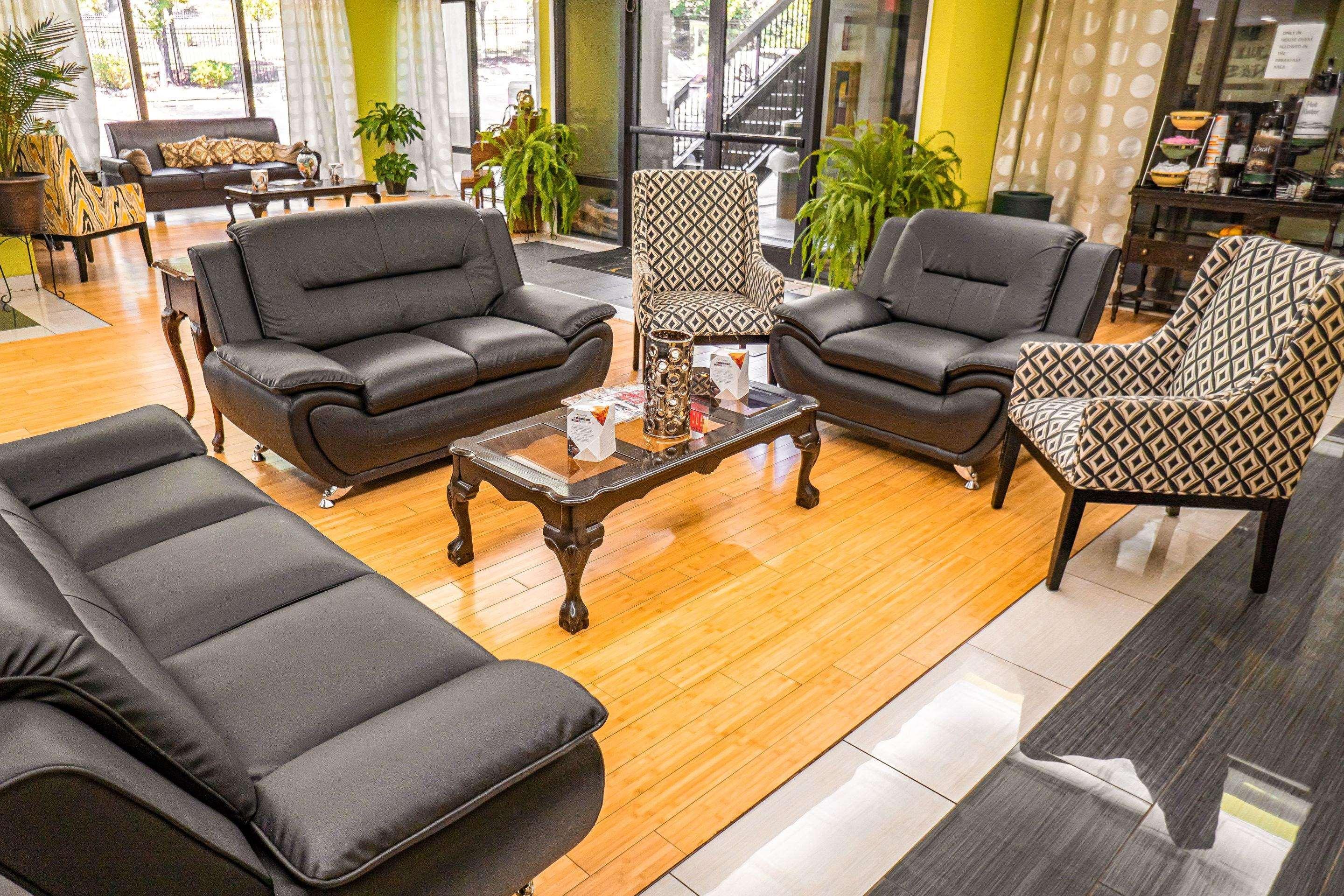 Quality Inn & Suites Near Six Flags - Austell Eksteriør billede