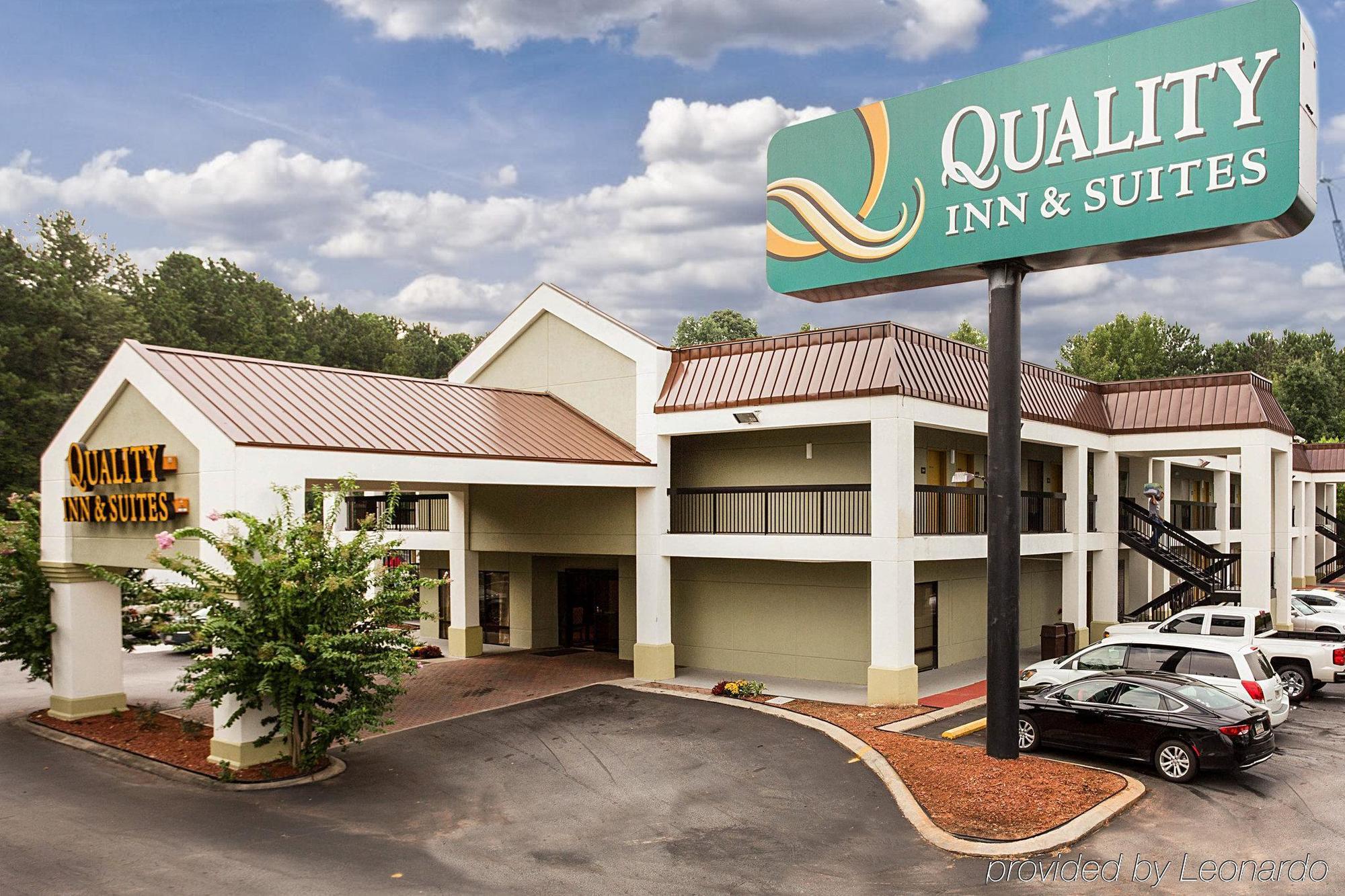 Quality Inn & Suites Near Six Flags - Austell Eksteriør billede
